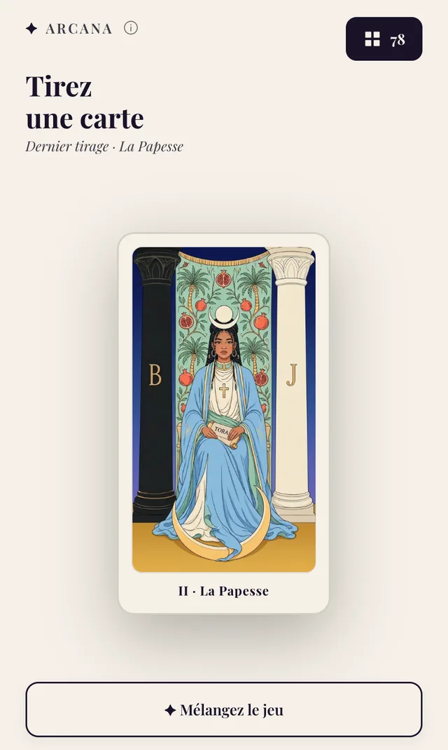 Capture d'écran d'Arcana : tirage d'une carte de tarot